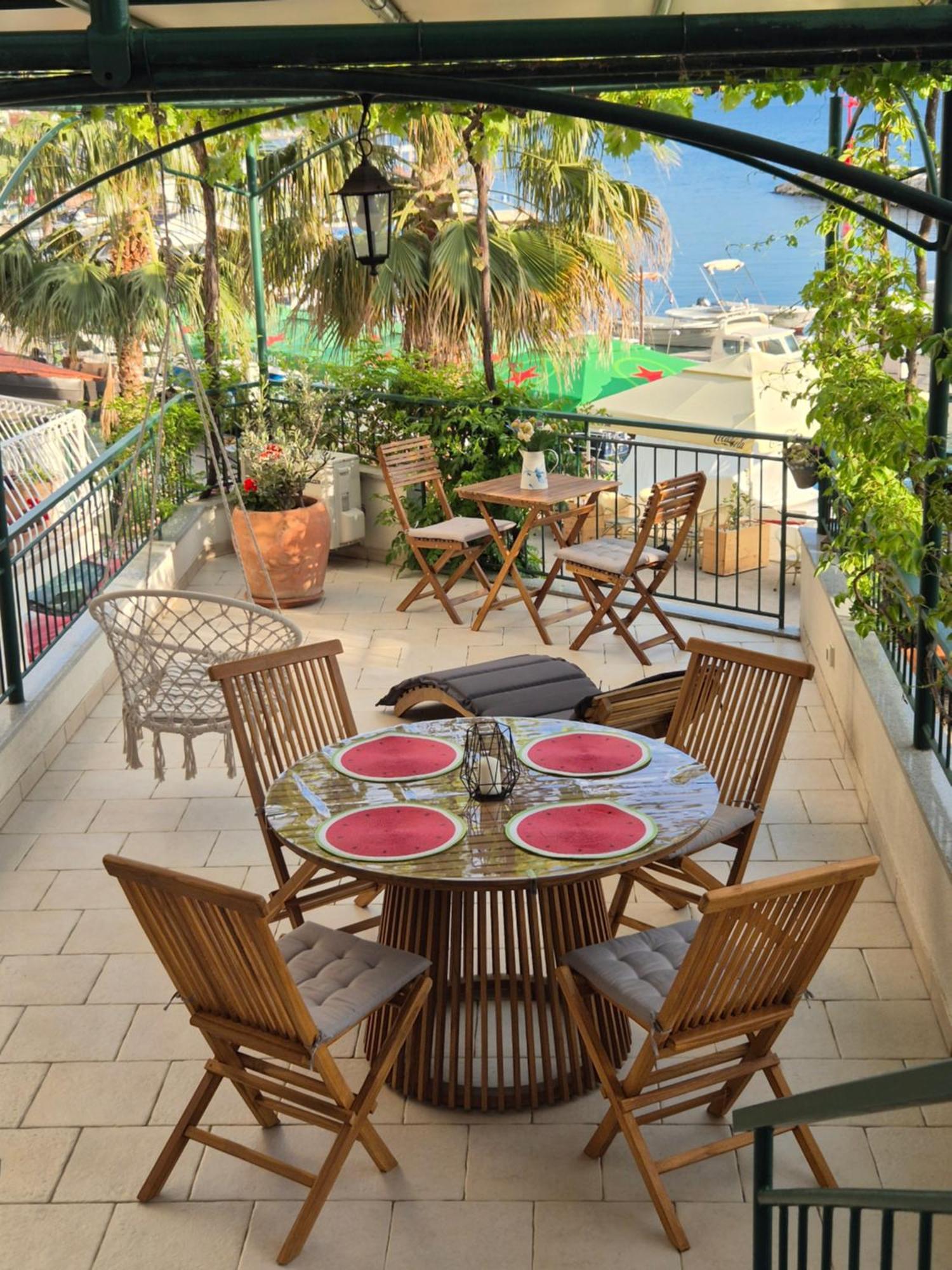 Apartment Top Terrace ポドゥゴラ エクステリア 写真
